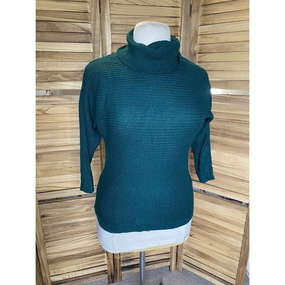 NWT green sweater women Size Medium